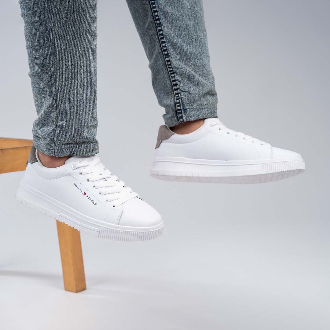 Tommy Hilfiger Supercup Logo Sneakers -WHT