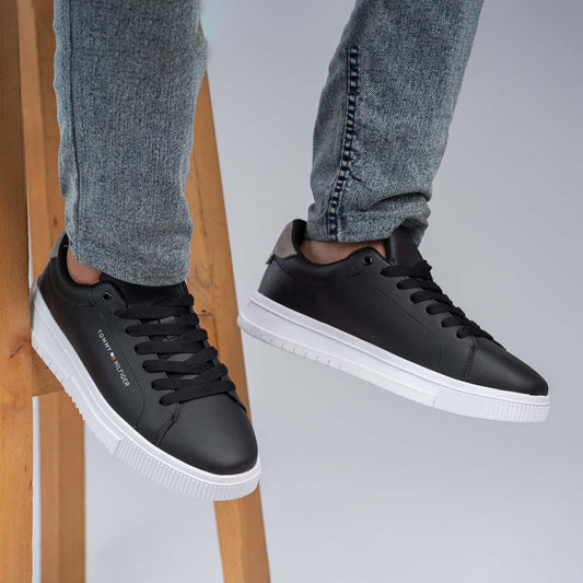 Tommy Hilfiger Supercup Logo Sneakers -Blk